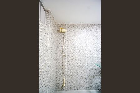 Casa à venda com 450m², 6 quartos e 4 vagasCasa 2 - Banheiro de Serviço