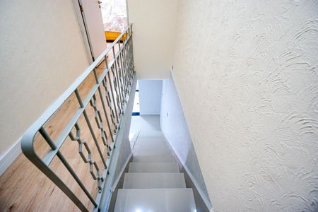 Casa à venda com 450m², 6 quartos e 4 vagasCasa 2 - Escada