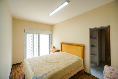 Casa à venda com 450m², 6 quartos e 4 vagasCasa 1 - Suíte