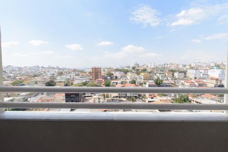 Apartamento para alugar com 52m², 2 quartos e 1 vaga Apartamento para alugar com 52m², 2 quartos e 1 vagaSacada da Sala/Cozinha