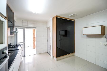 Apartamento à venda com 125m², 4 quartos e 2 vagasCozinha
