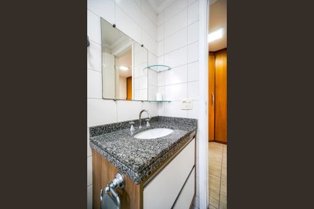 Apartamento à venda com 125m², 4 quartos e 2 vagasBanheiro da suíte