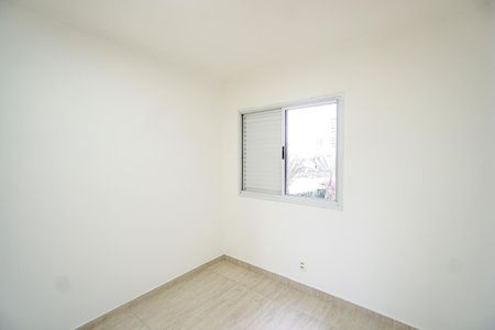 Apartamento à venda com 125m², 4 quartos e 2 vagasQuarto 02