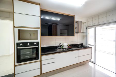 Apartamento à venda com 125m², 4 quartos e 2 vagasCozinha