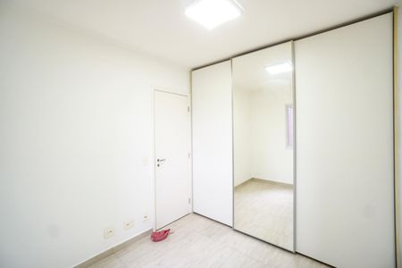 Apartamento à venda com 125m², 4 quartos e 2 vagasQuarto 02