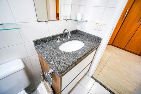 Apartamento à venda com 125m², 4 quartos e 2 vagasBanheiro da suíte