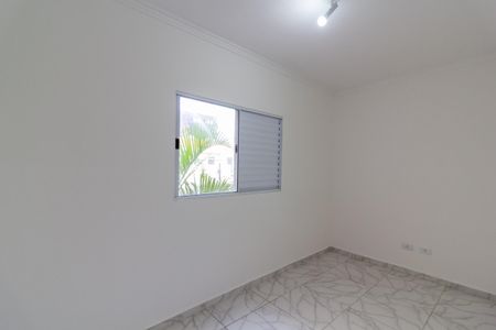 Quarto 2 de apartamento para alugar com 2 quartos, 44m² em Cidade Ademar, São Paulo