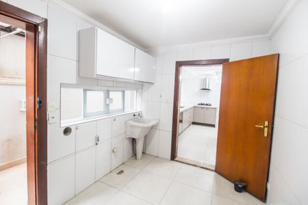 Casa de condomínio à venda com 450m², 3 quartos e 4 vagasÁrea de Serviço