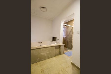 Casa de condomínio à venda com 450m², 3 quartos e 4 vagasBanheiro da Suíte 3