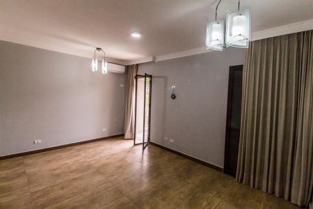 Casa de condomínio à venda com 450m², 3 quartos e 4 vagasSuíte 3
