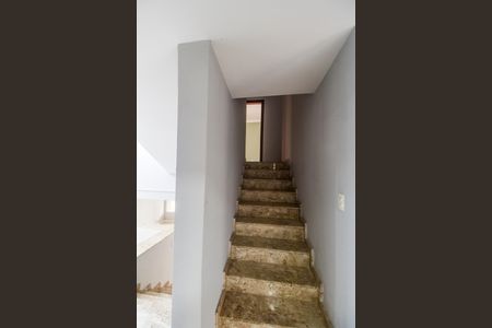 Casa de condomínio à venda com 450m², 3 quartos e 4 vagasCorredor