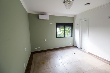 Casa de condomínio à venda com 450m², 3 quartos e 4 vagasSuíte 1