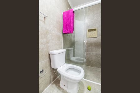 Casa de condomínio à venda com 450m², 3 quartos e 4 vagasBanheiro da Suíte