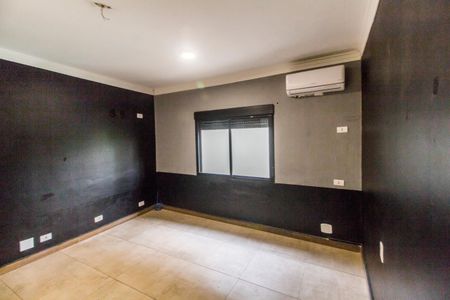 Casa de condomínio à venda com 450m², 3 quartos e 4 vagasSuíte 2