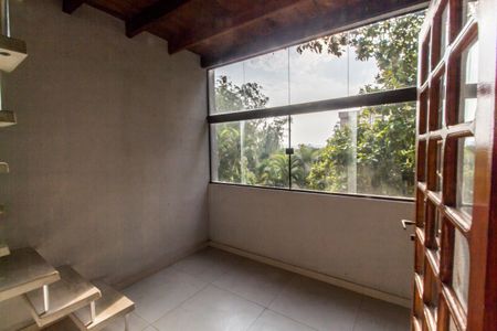 Casa de condomínio à venda com 450m², 3 quartos e 4 vagasSala 2