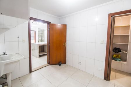 Casa de condomínio à venda com 450m², 3 quartos e 4 vagasÁrea de Serviço