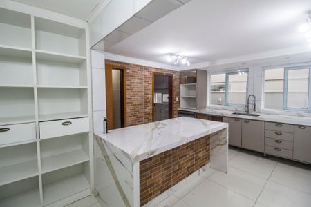 Casa de condomínio à venda com 450m², 3 quartos e 4 vagasCozinha