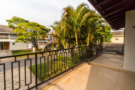 Casa de condomínio à venda com 450m², 3 quartos e 4 vagasVaranda da Suíte 3