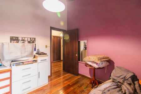 Casa à venda com 412m², 2 quartos e 4 vagasQuarto 3