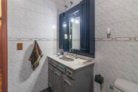 Casa à venda com 412m², 2 quartos e 4 vagasBanheiro Social