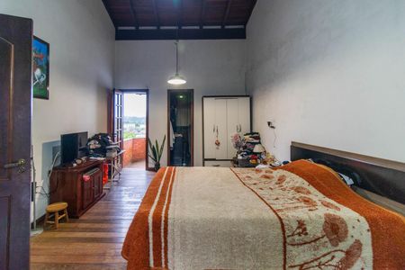 Casa à venda com 412m², 2 quartos e 4 vagasSuíte