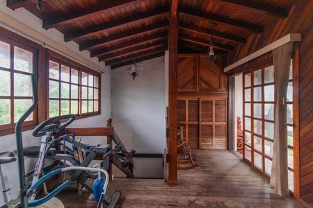 Casa à venda com 412m², 2 quartos e 4 vagasTerraço