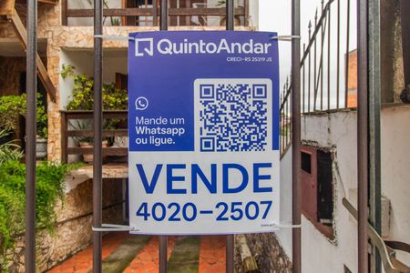 Casa à venda com 412m², 2 quartos e 4 vagasPlaca