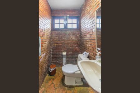 Casa à venda com 412m², 2 quartos e 4 vagasLavabo