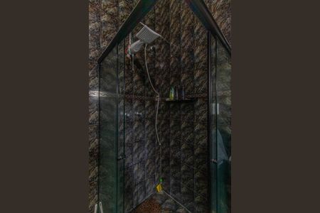 Casa à venda com 412m², 2 quartos e 4 vagasBanheiro da Suíte