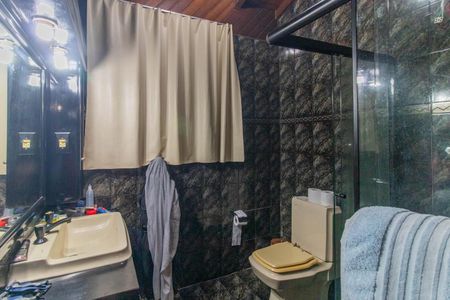 Casa à venda com 412m², 2 quartos e 4 vagasBanheiro da Suíte