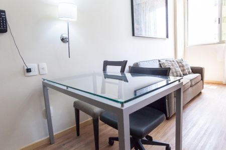 Studio à venda com 32m², 1 quarto e 1 vaga Studio à venda com 32m², 1 quarto e 1 vagaStudio