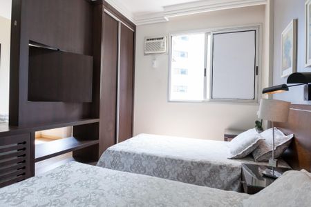 Studio à venda com 32m², 1 quarto e 1 vaga Studio à venda com 32m², 1 quarto e 1 vagaStudio