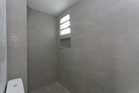 Apartamento para alugar com 48m², 2 quartos e sem vaga Apartamento para alugar com 48m², 2 quartos e sem vagaBanheiro Social