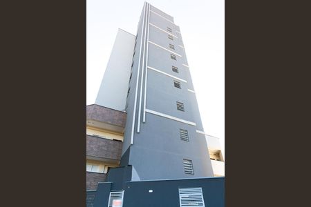 Apartamento para alugar com 48m², 2 quartos e sem vaga Apartamento para alugar com 48m², 2 quartos e sem vagaFachada