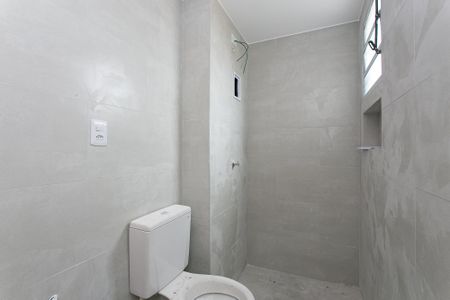 Apartamento para alugar com 48m², 2 quartos e sem vaga Apartamento para alugar com 48m², 2 quartos e sem vagaBanheiro Social