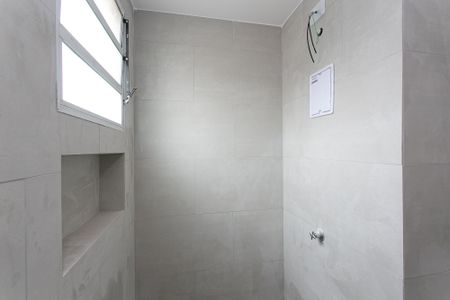 Apartamento para alugar com 48m², 2 quartos e sem vaga Apartamento para alugar com 48m², 2 quartos e sem vagaBanheiro da Suíte