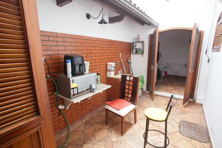 Casa à venda com 318m², 5 quartos e 2 vagasÁrea de Serviço