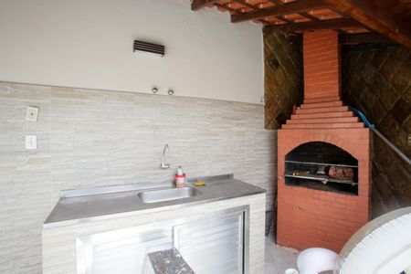 Casa à venda com 318m², 5 quartos e 2 vagasChurrasqueira