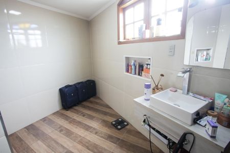 Casa à venda com 318m², 5 quartos e 2 vagasBanheiro da Suíte 1