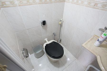 Casa à venda com 318m², 5 quartos e 2 vagasBanheiro da Suíte 2