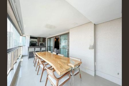 Apartamento à venda com 287m², 4 quartos e 5 vagas