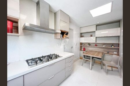 Apartamento à venda com 287m², 4 quartos e 5 vagas