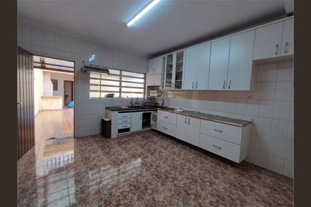 Casa à venda com 3 quartos, 168m² em Vila Cordeiro, São Paulo