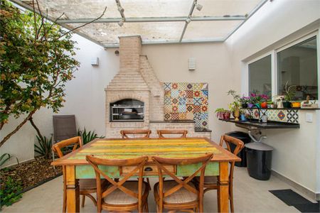 Casa à venda com 3 quartos, 140m² em Santo Amaro, São Paulo