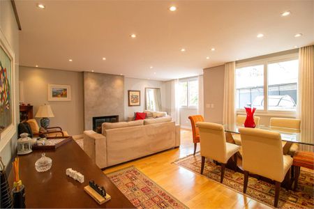 Casa à venda com 3 quartos, 140m² em Santo Amaro, São Paulo