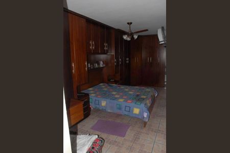 Casa à venda com 4 quartos, 240m² em Vila Anadir, São Paulo