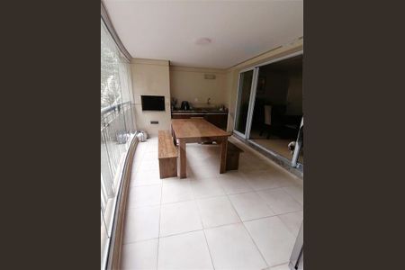 Apartamento à venda com 128m², 3 quartos e 3 vagas