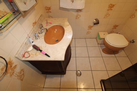 Casa à venda com 137m², 3 quartos e 2 vagasBanheiro 2