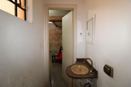 Casa à venda com 137m², 3 quartos e 2 vagasBanheiro 1