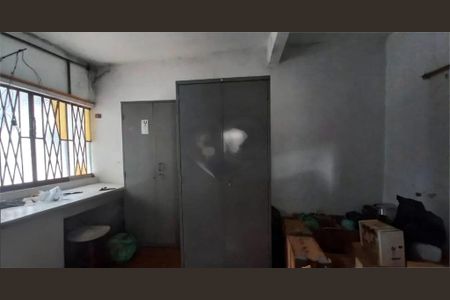 Casa à venda com 3 quartos, 200m² em Butantã, São Paulo